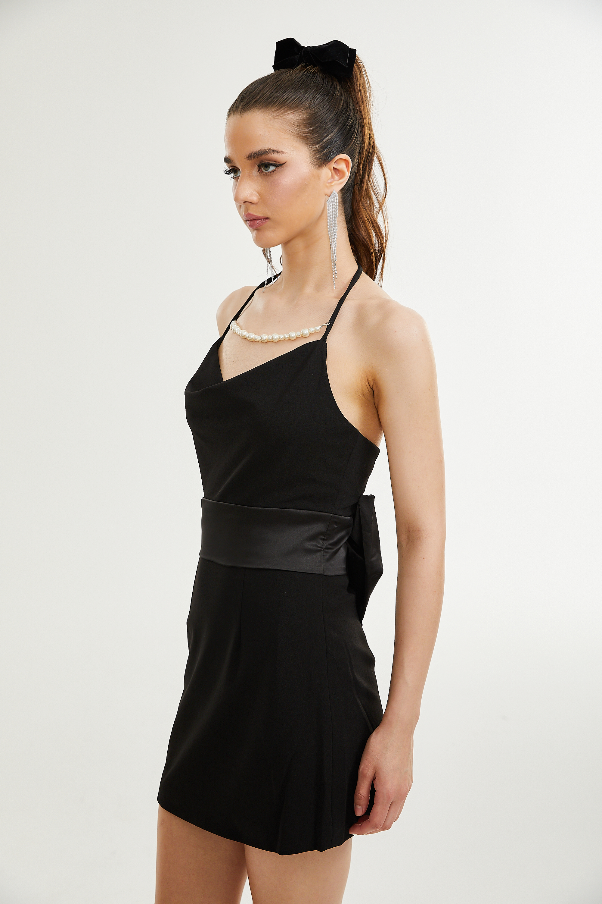 Μίνι Φόρεμα Filomena Με Ψεύτικο Φιόγκο Και Λεπτομέρειες Από Μαργαριτάρι