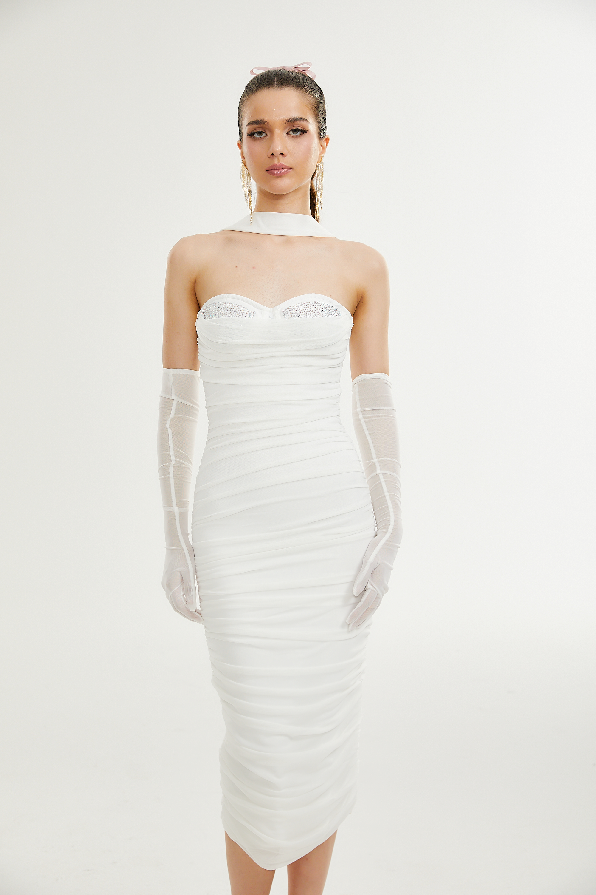 Φόρεμα Μίντι Με Λεπτή Τιράντα Pádraigín Σε Λευκό Χρώμα