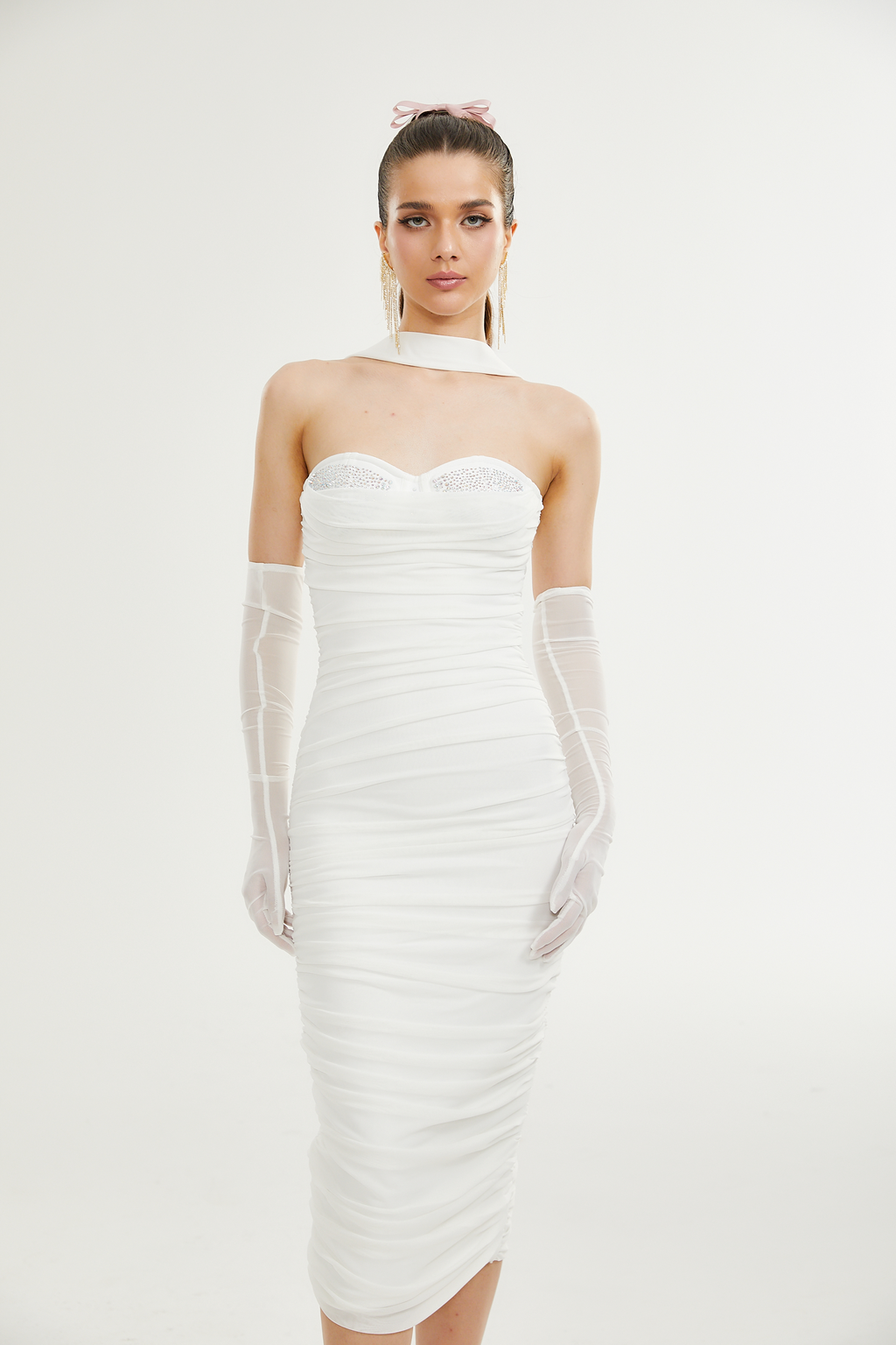 Φόρεμα Μίντι Με Λεπτή Τιράντα Pádraigín Σε Λευκό Χρώμα