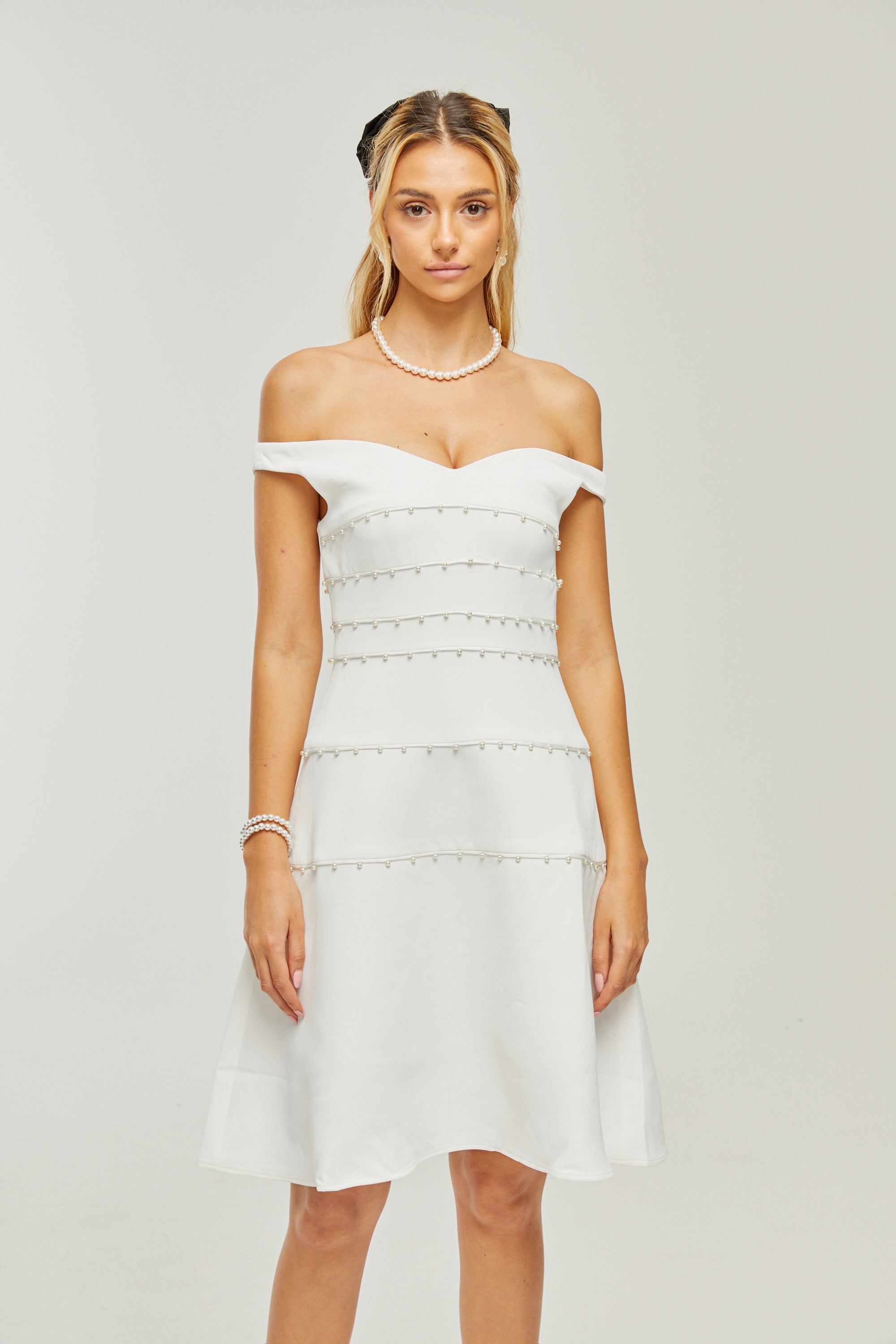 Μίνι Φόρεμα Priscille Με Λευκό Ψεύτικο Πέρλα