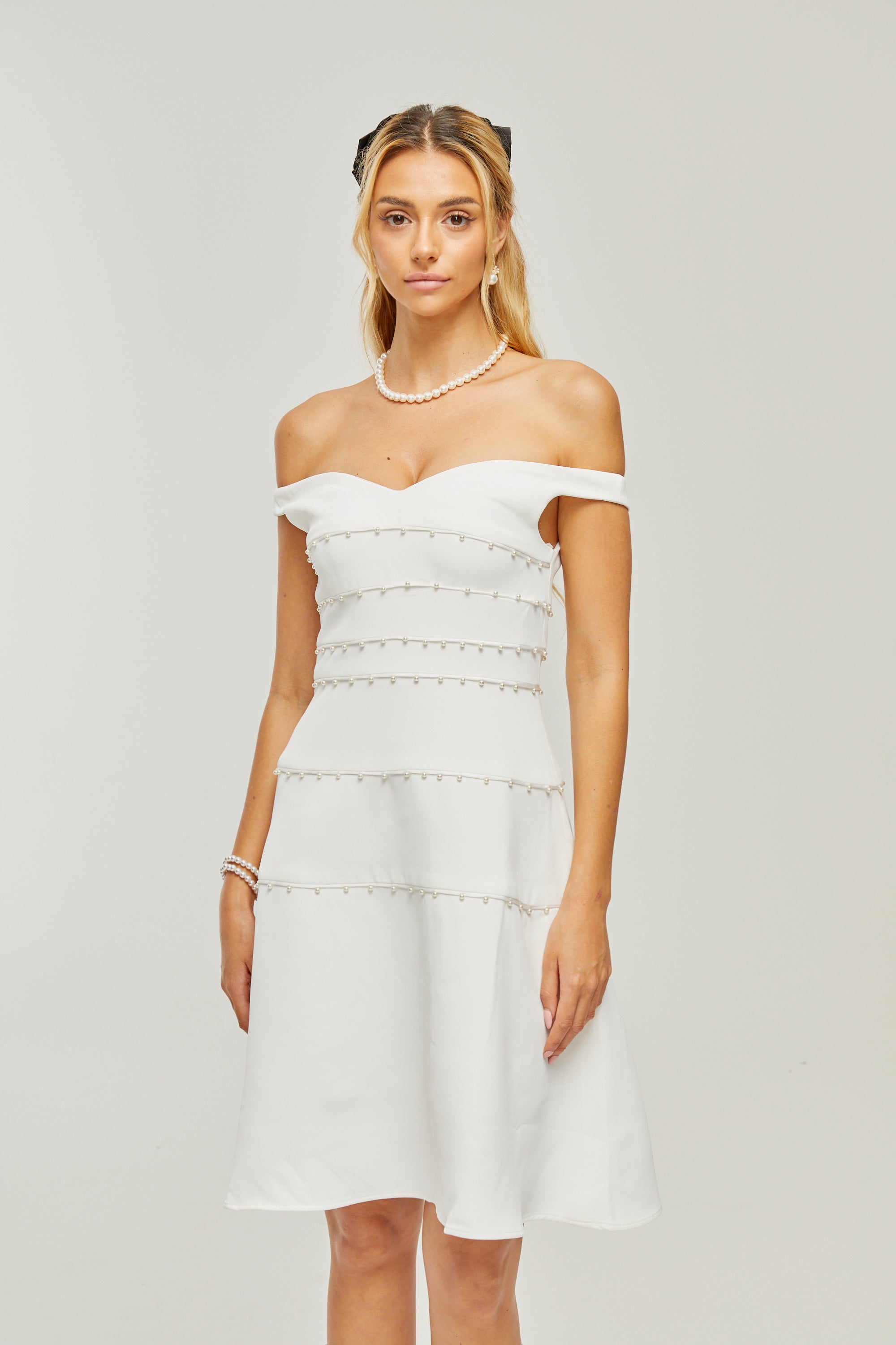 Μίνι Φόρεμα Priscille Με Λευκό Ψεύτικο Πέρλα