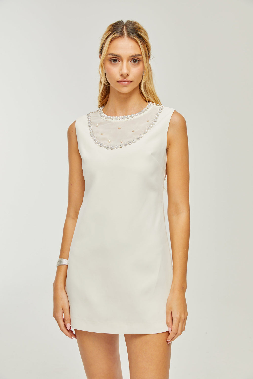 Μίνι Φόρεμα Yvonne Χωρίς Μανίκια Από Ψεύτικες Πέρλες Με Σχέδιο Πέρλας