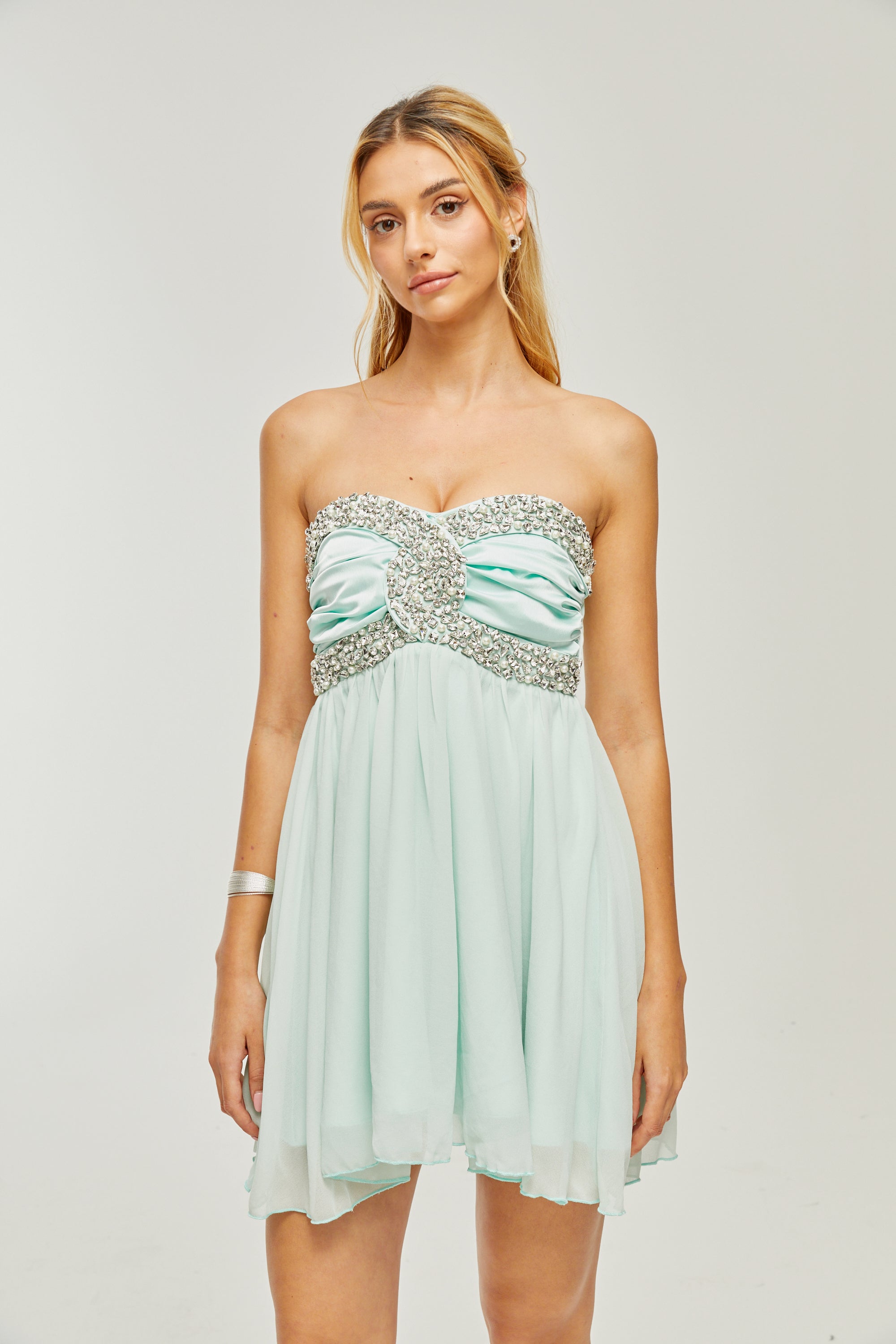 Φόρεμα Priscille Με Κρυστάλλους Και Έξω Ώμους