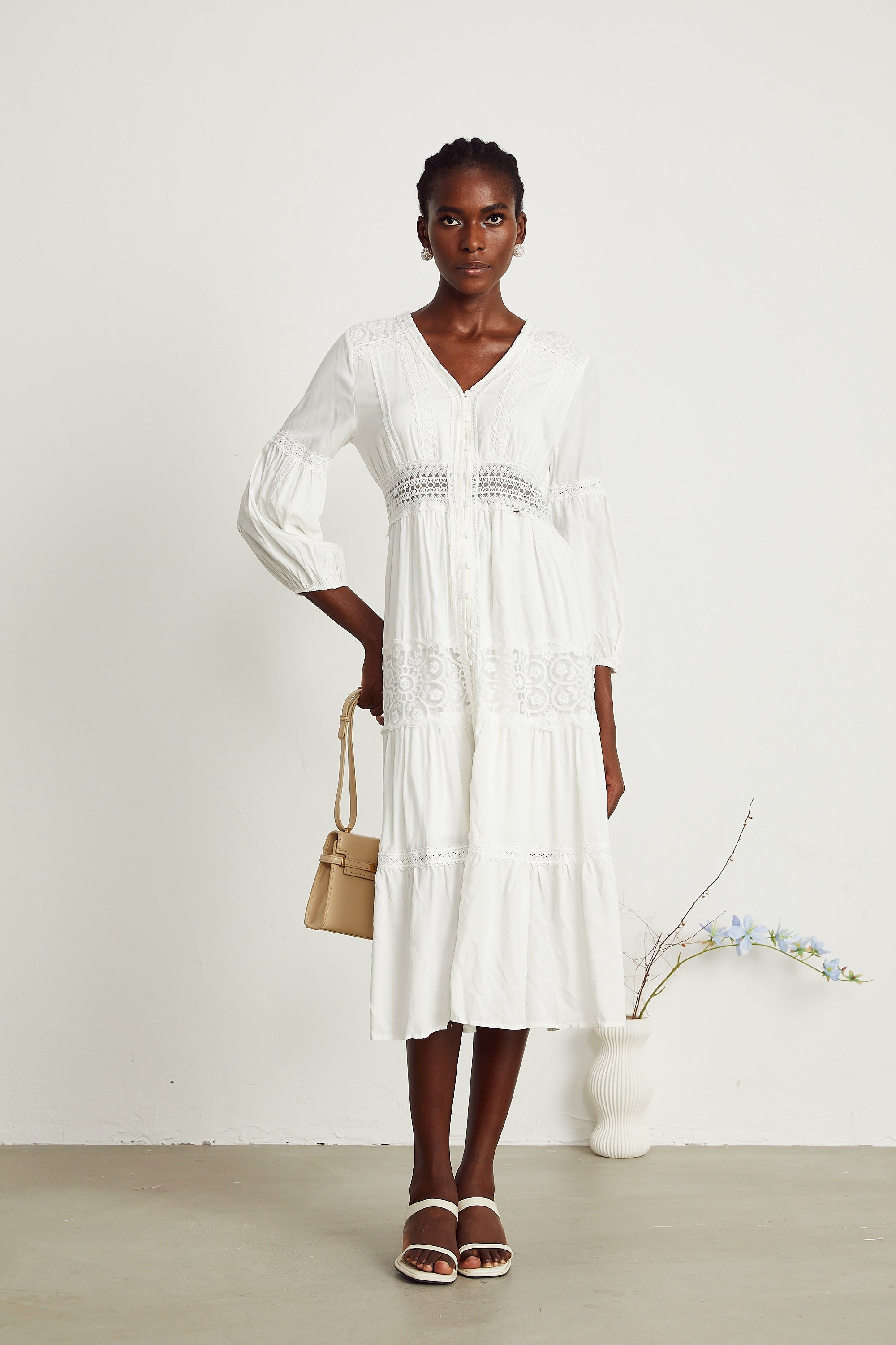 Φόρεμα Μίντι Με Δαντέλα Και Φλοράλ Κέντημα Geneviève