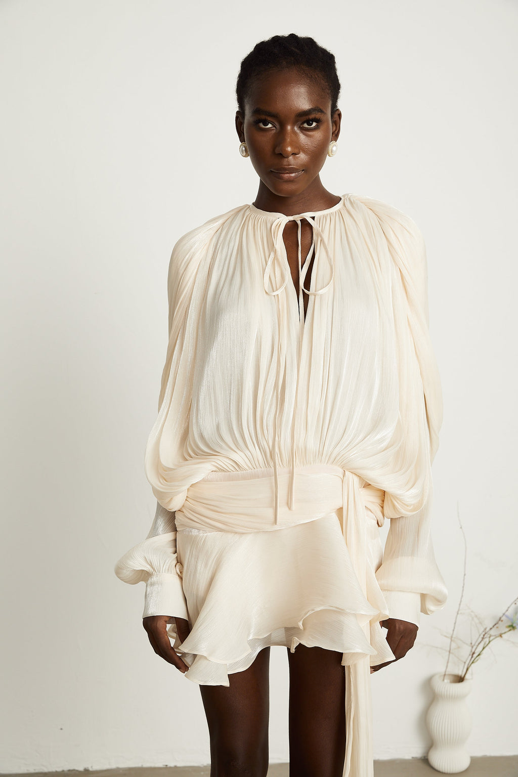 Μίνι Φόρεμα Με Βολάν Και Πλισέ Τελείωμα Eugénie Neutral