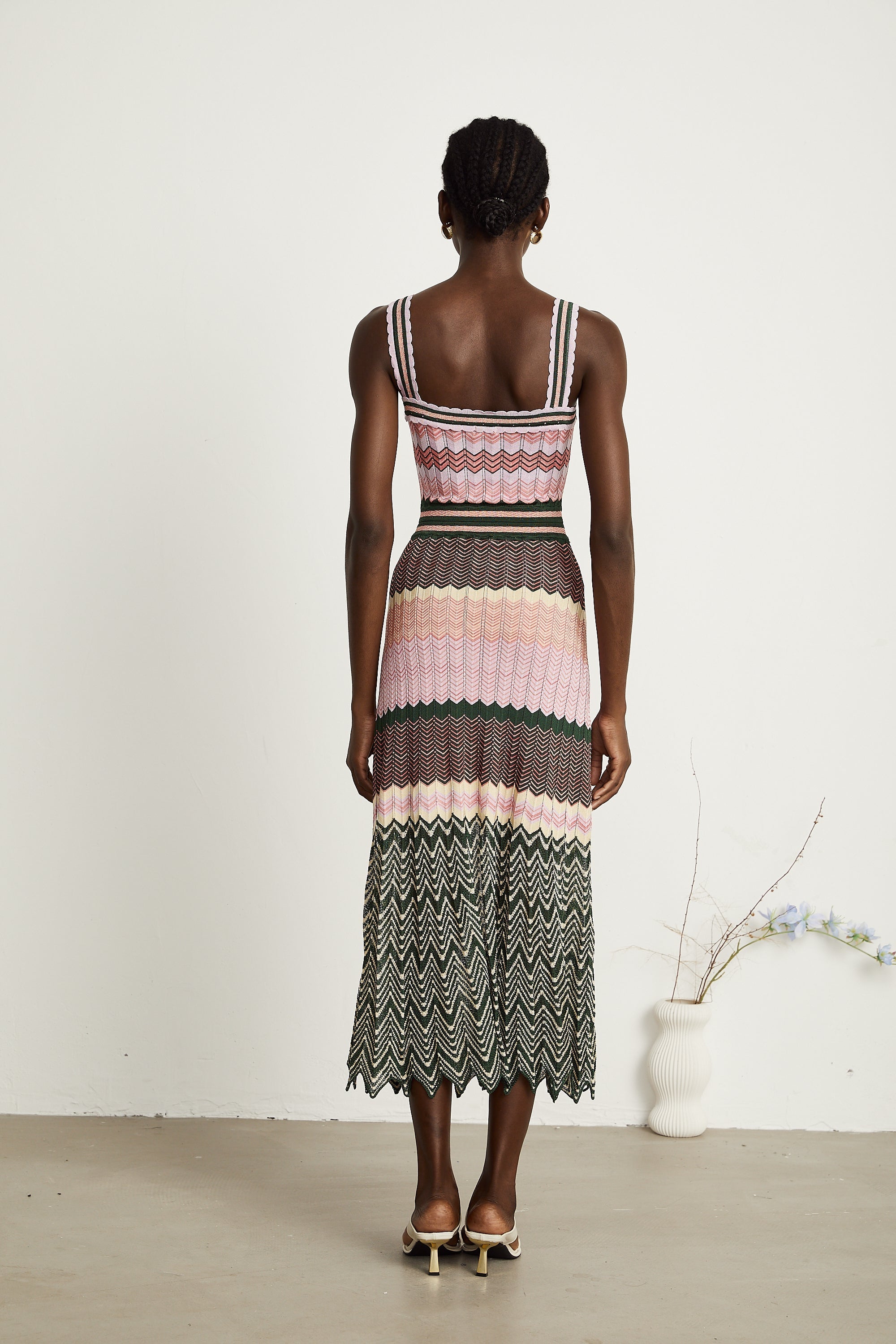 Φόρεμα Daphné Με Πλεκτό Μίντι Φόρεμα Σε Αντίθεση