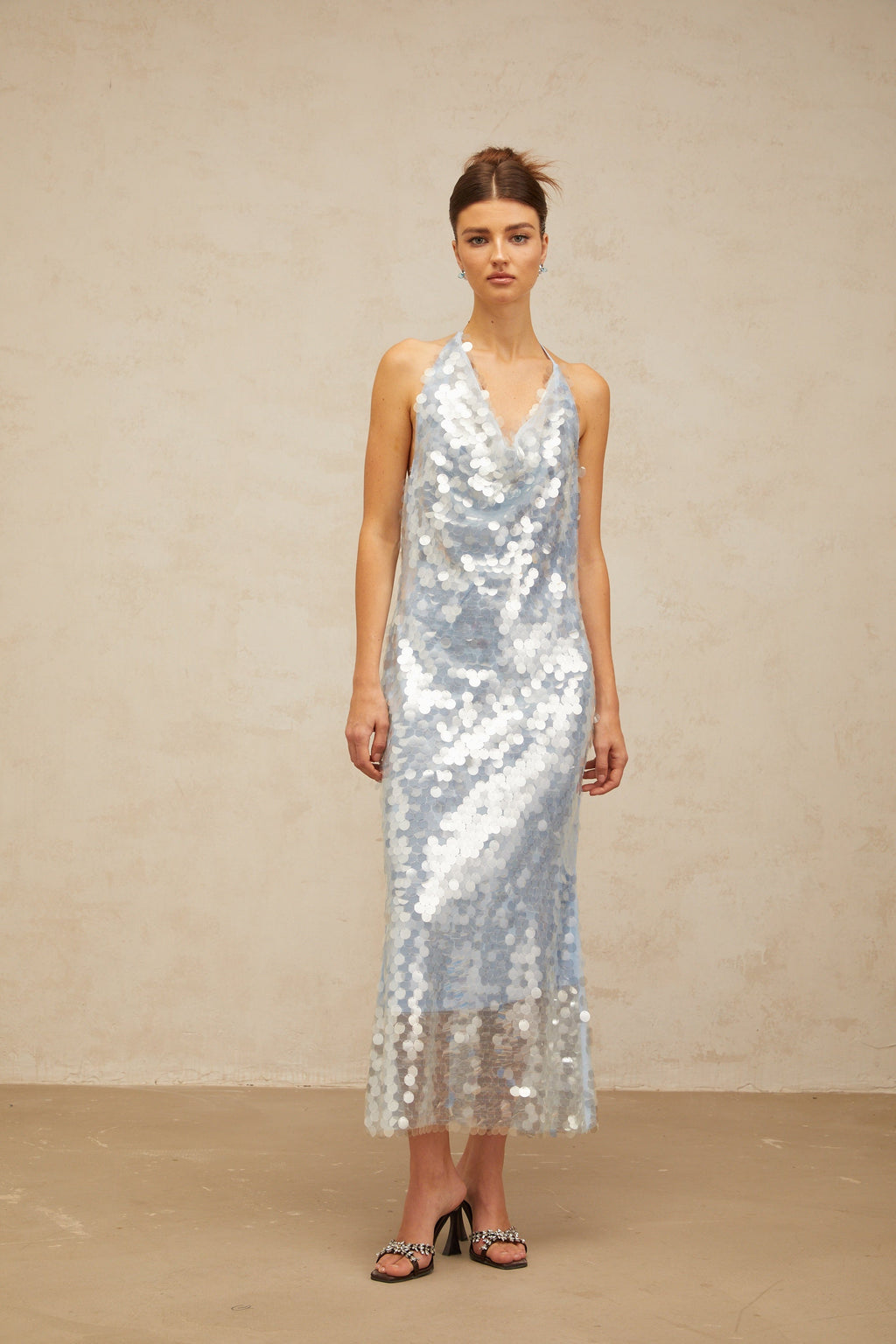 Babette Μπλε Φόρεμα Μίντι Με Χαλτέρ Λαιμόκοψη Και Πούλιες