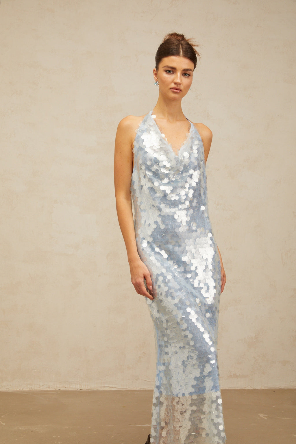 Babette Μπλε Φόρεμα Μίντι Με Χαλτέρ Λαιμόκοψη Και Πούλιες