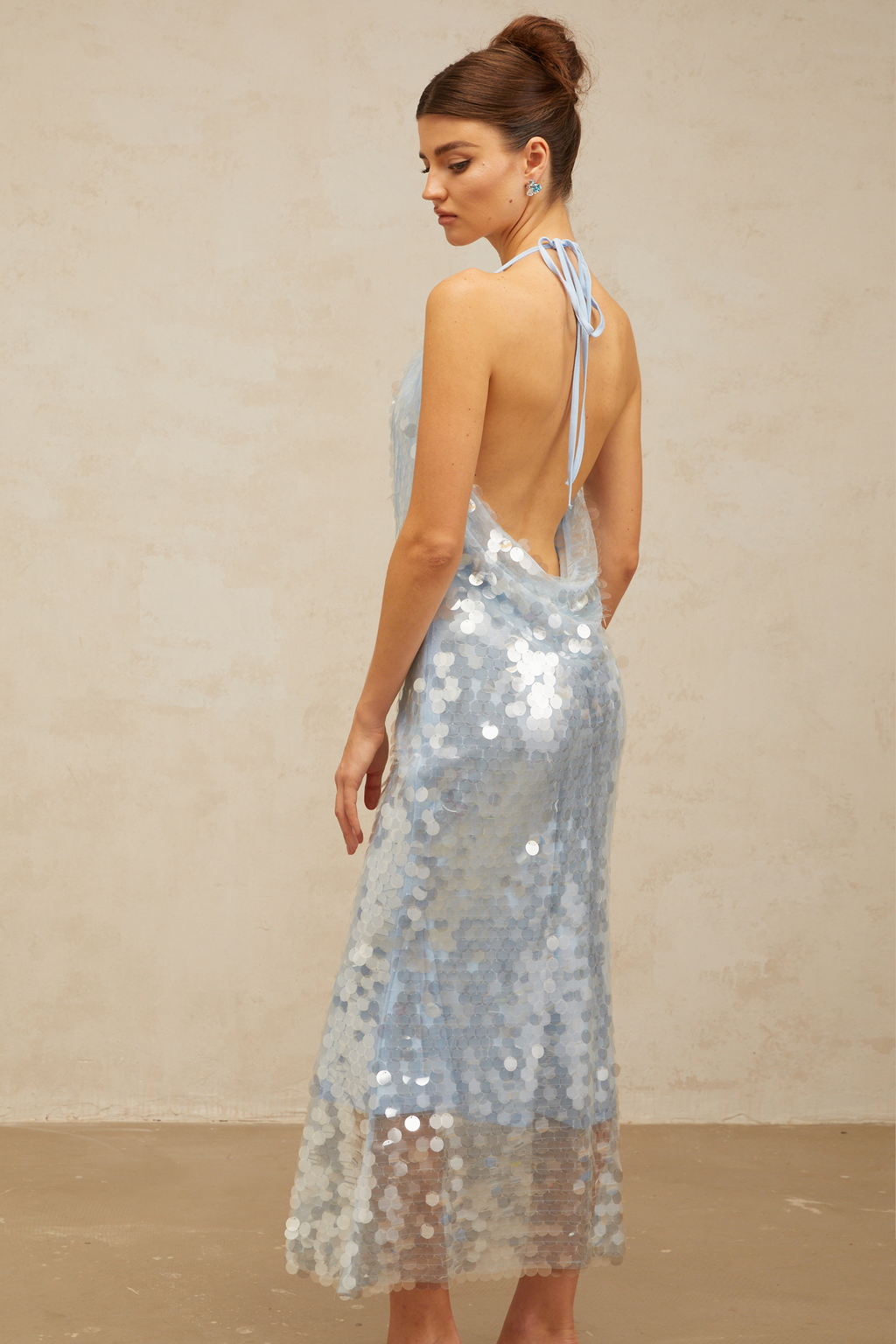 Babette Μπλε Φόρεμα Μίντι Με Χαλτέρ Λαιμόκοψη Και Πούλιες