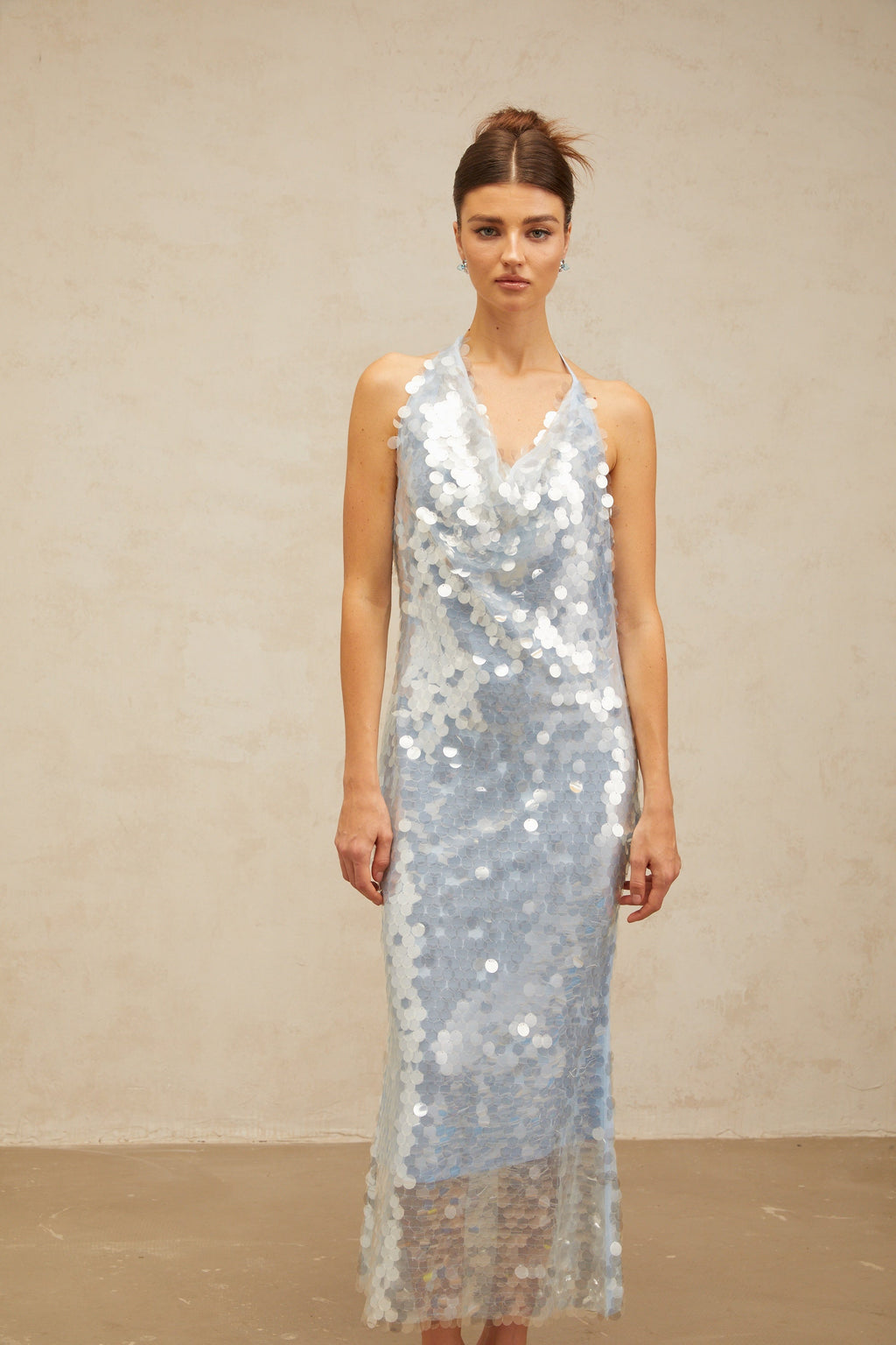 Babette Μπλε Φόρεμα Μίντι Με Χαλτέρ Λαιμόκοψη Και Πούλιες