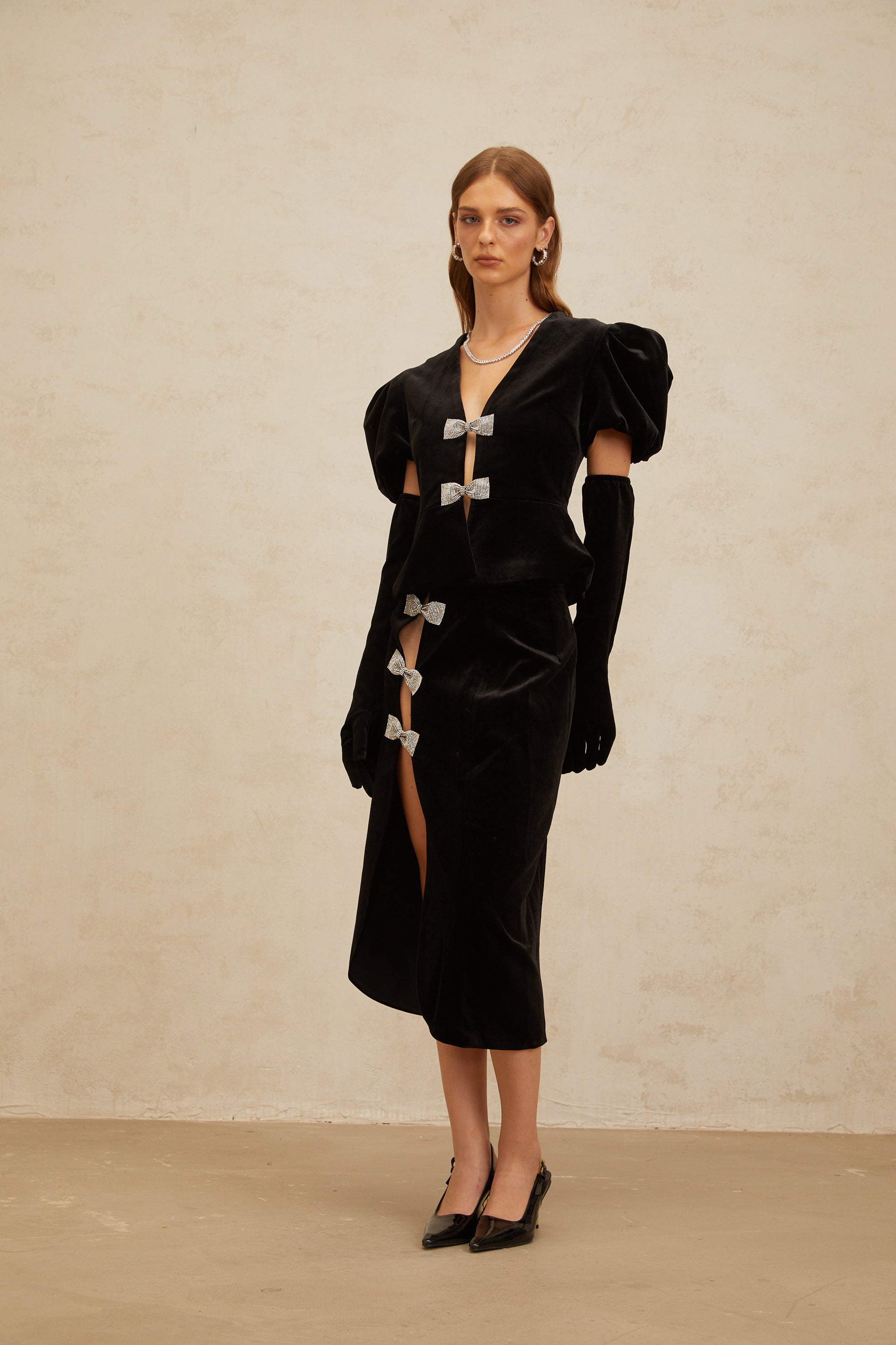 Σετ Βελούδινης Μπλούζας Και Φούστας Adèle Με Μαύρη Κορδέλα Και Λεπτομέρεια