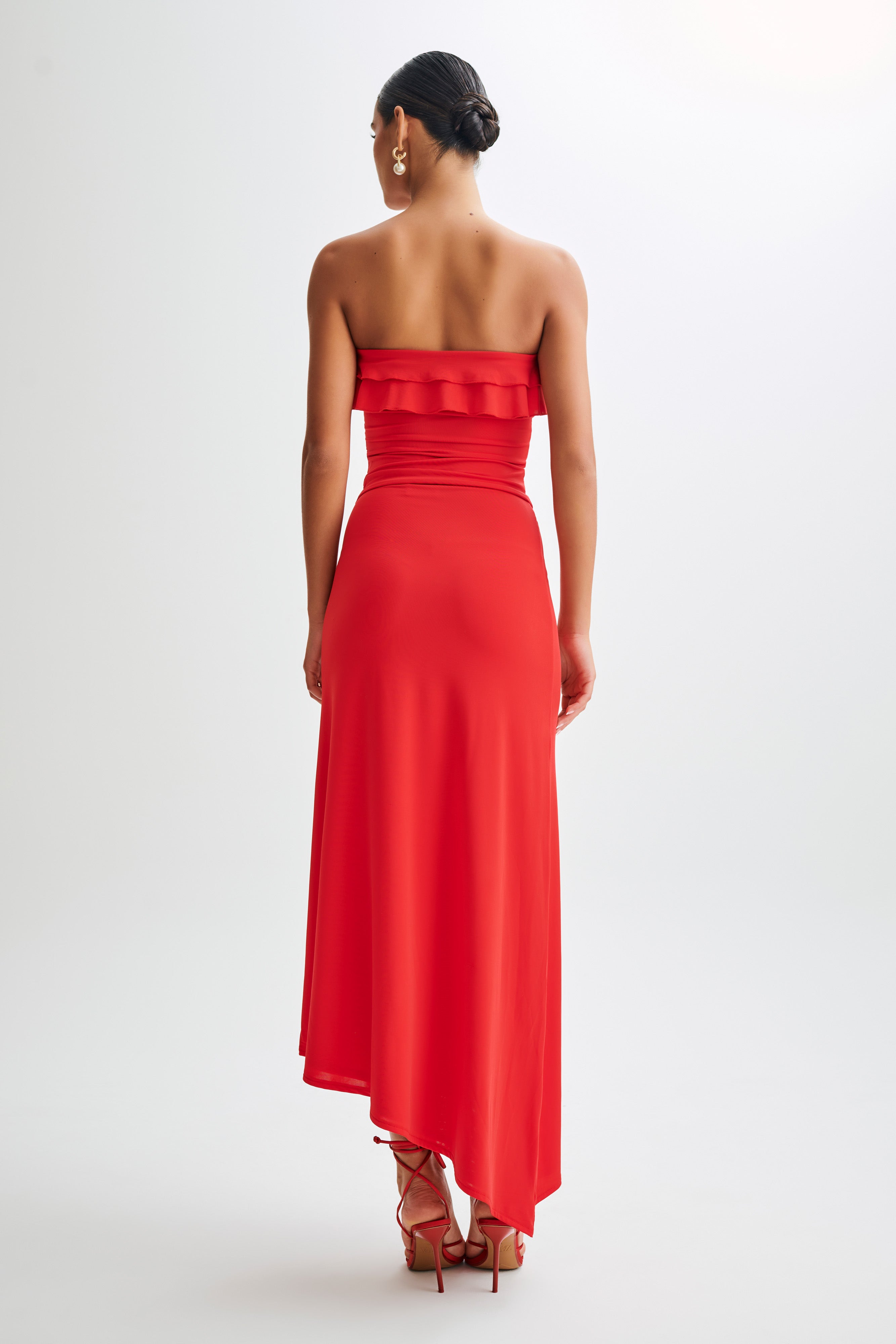 Bea Στενή Τοπ Με Στράπλες Και Βολάν - Ρόδι