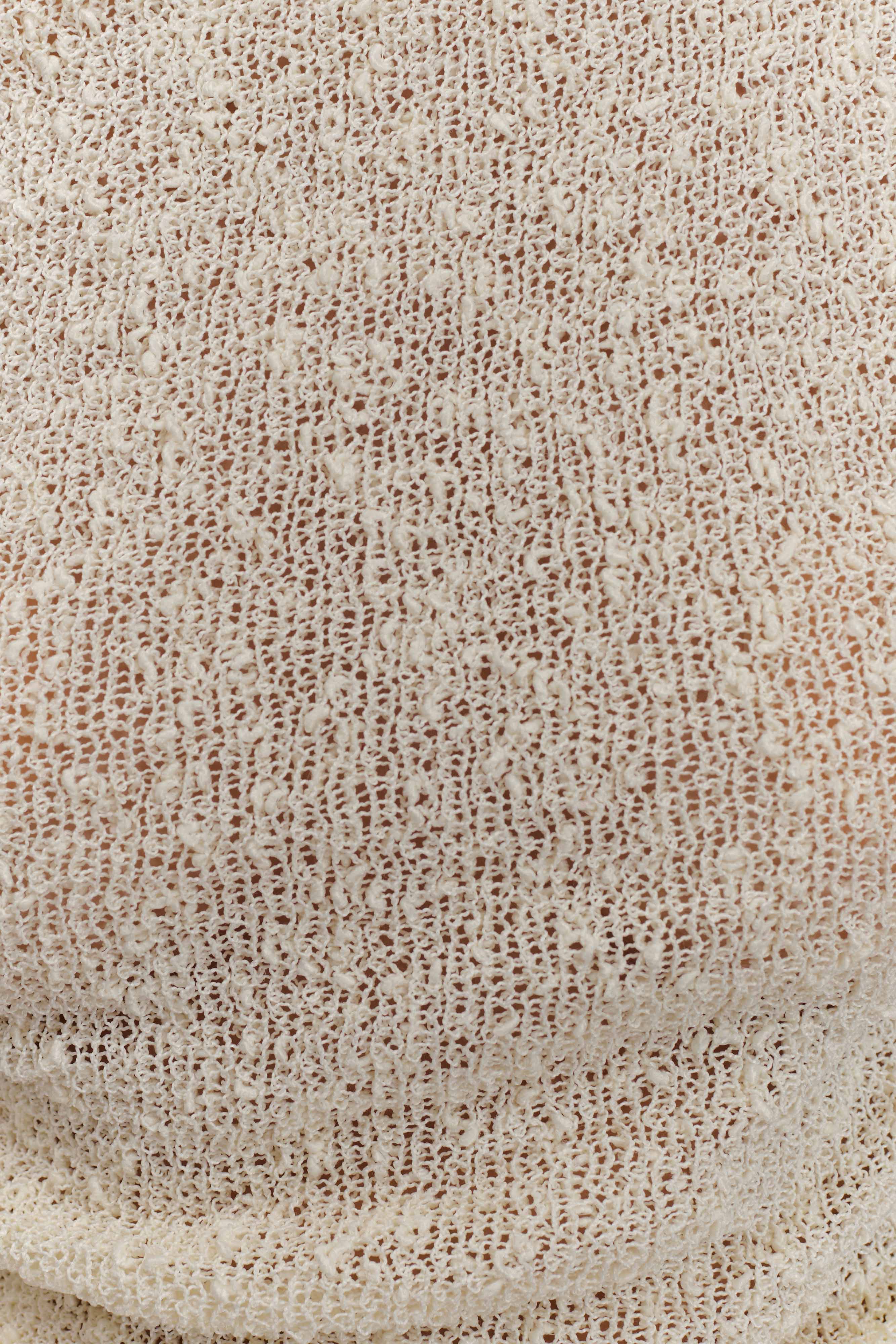 Chloe Μπλούζα Με Μπουκλέ Και Έξω Ώμους - Ιβουάρ