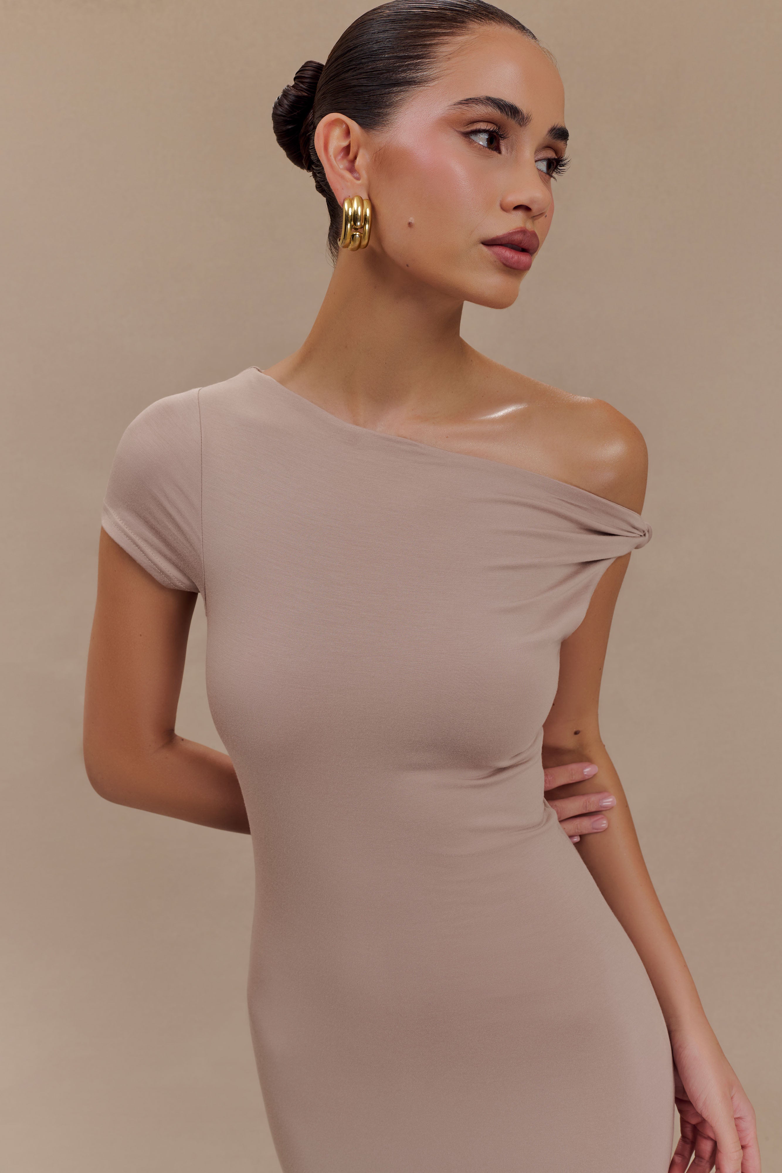 Φόρεμα Tamsin Με Κοντό Μανίκι Και Σχέδιο Modal - Μανιτάρι