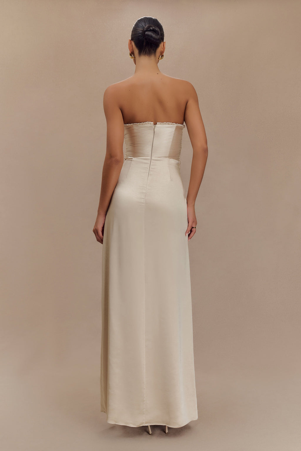 Φόρεμα Larissa Με Δαντέλα Και Πέταλα - Ρουζ Χρυσό