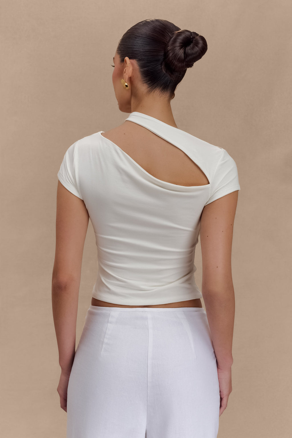 Aurelie Κοντομάνικο Μπλούζα Με Κοφτό Κούρεμα - Ιβουάρ