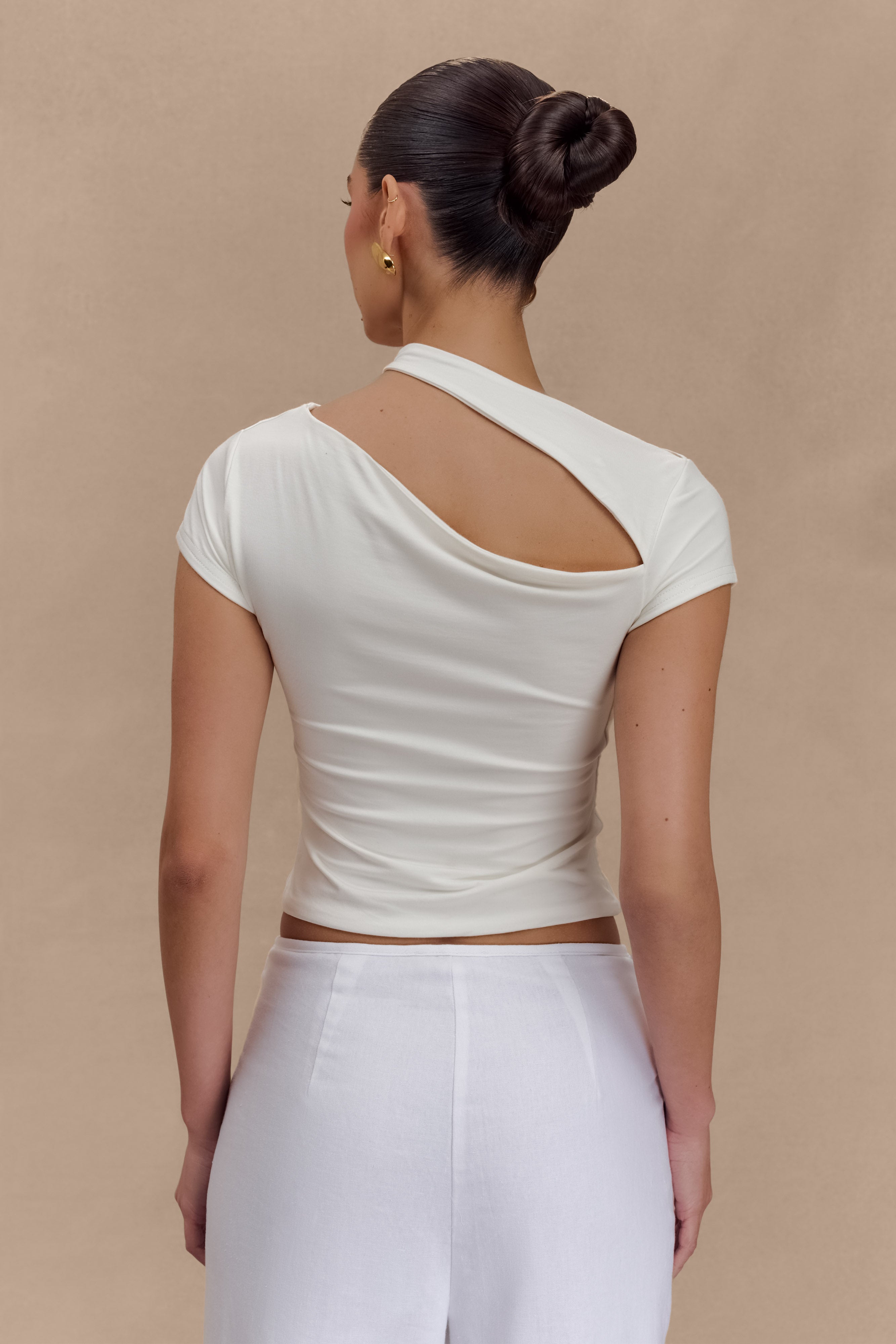 Aurelie Κοντομάνικο Μπλούζα Με Κοφτό Κούρεμα - Ιβουάρ