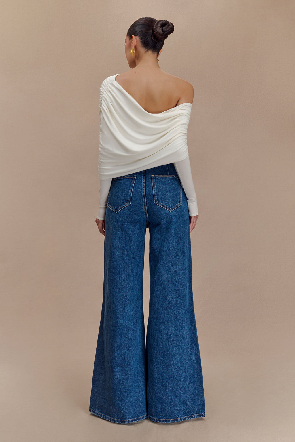 Μπλούζα Με Έναν Ώμο Corinna Modal - Ιβουάρ