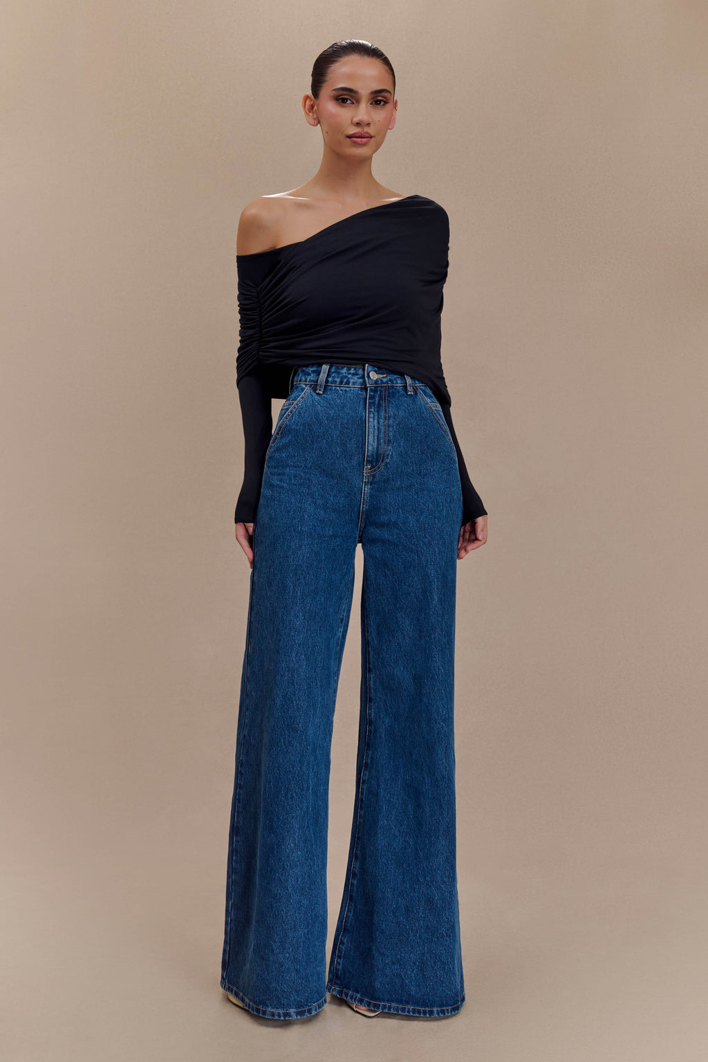 Μπλούζα Με Έναν Ώμο Corinna Modal - Μαύρο