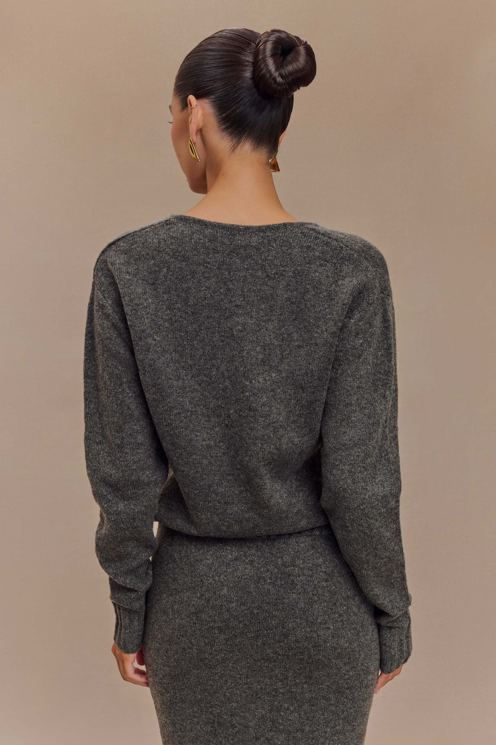 Πλεκτό Πουλόβερ Με V-Neck Και Φουλάρι Ella - Charcoal Marle