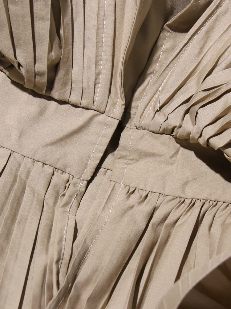 Πλισέ Μπουφάν Με Κορδόνια Και Βολάν