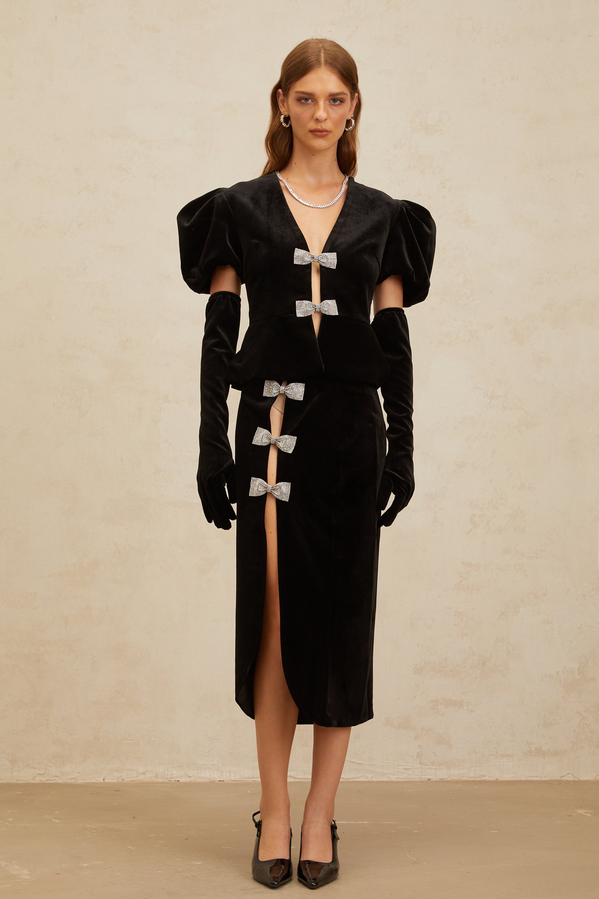 Σετ Βελούδινης Μπλούζας Και Φούστας Adèle Με Μαύρη Κορδέλα Και Λεπτομέρεια