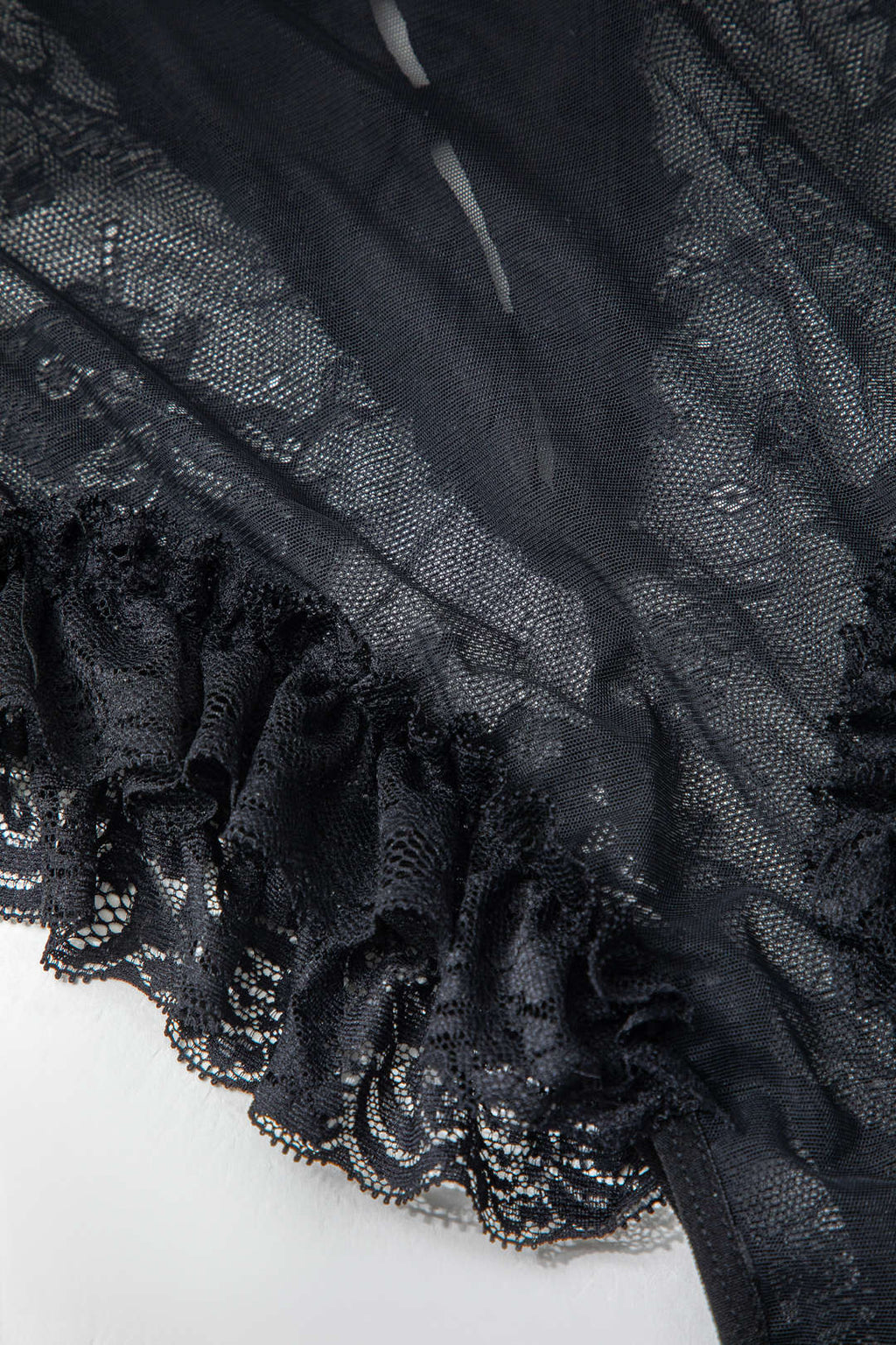 Κορμάκι Εσώρουχων Με Δαντέλα Και Βολάν, Λεπτομέρεια Στην Πλάτη Και Κουμπιά