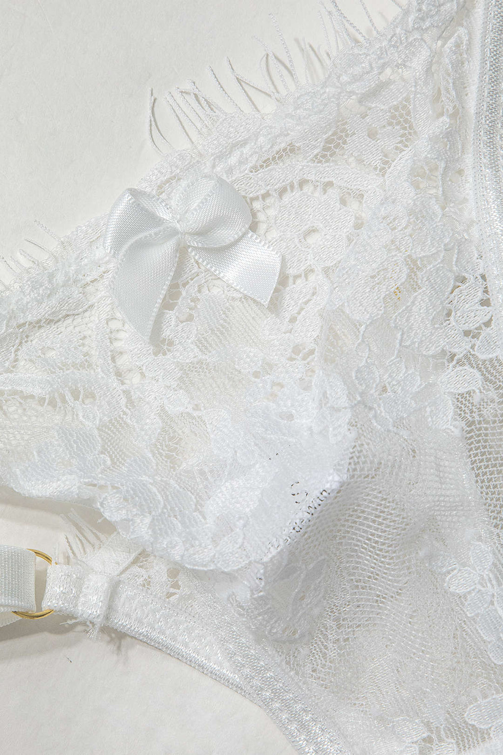 Σετ Ζαρτιέρες Με Δαντέλα Και Διάφανη Σόλα