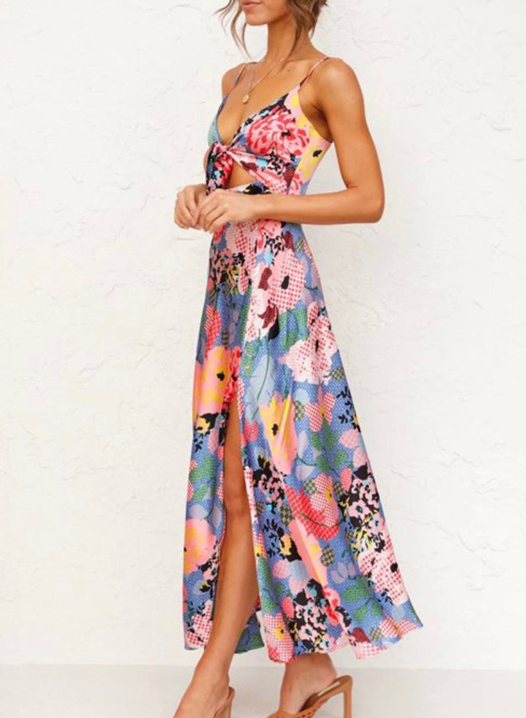 Saten Çiçekli Bölmeli Göğüs Düğmeli Midi Elbise - Riosso