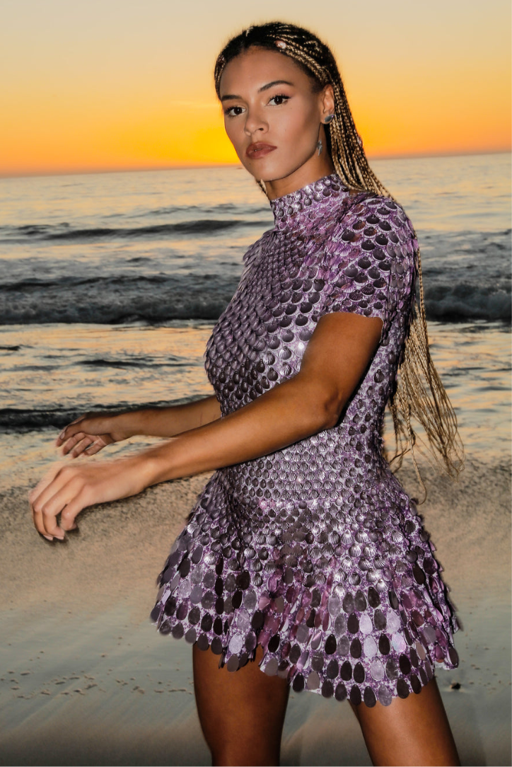 Μίνι Φόρεμα Kaia Με Ψηλό Ντεκολτέ Και Πούλιες