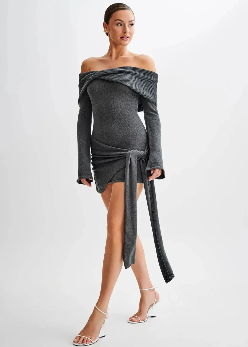 Φόρεμα Elisia Με Πλεκτό Σάλι Και Έξω Τους Ώμους