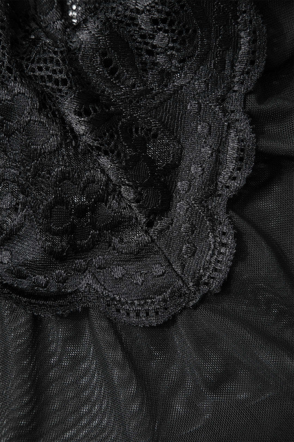 Βραδινό Φόρεμα Με Δαντέλα Και Κέντημα, Μπούστο