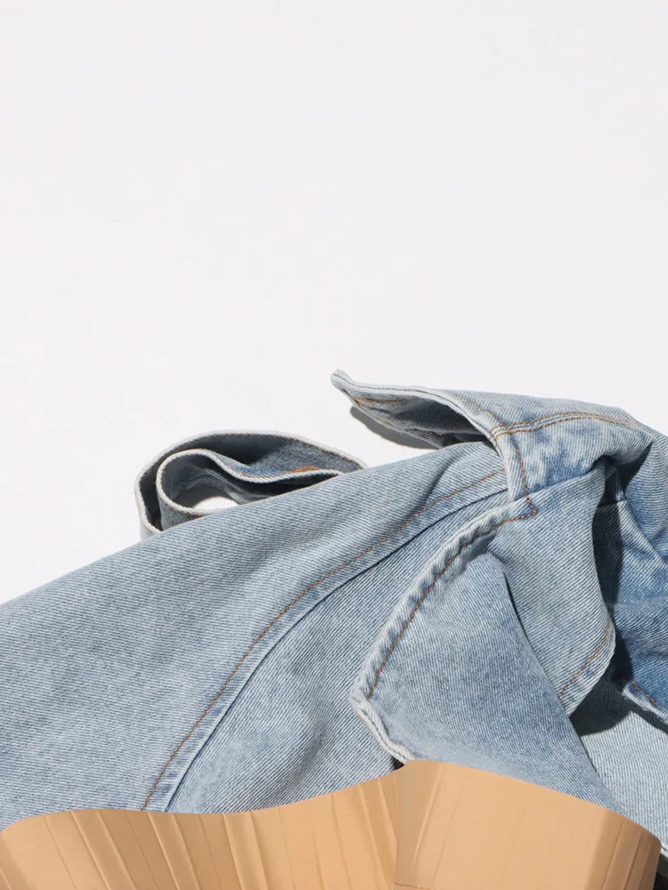 Τζιν Με Πλισέ Βολάν Και Μακρυμάνικο Κορδόνι