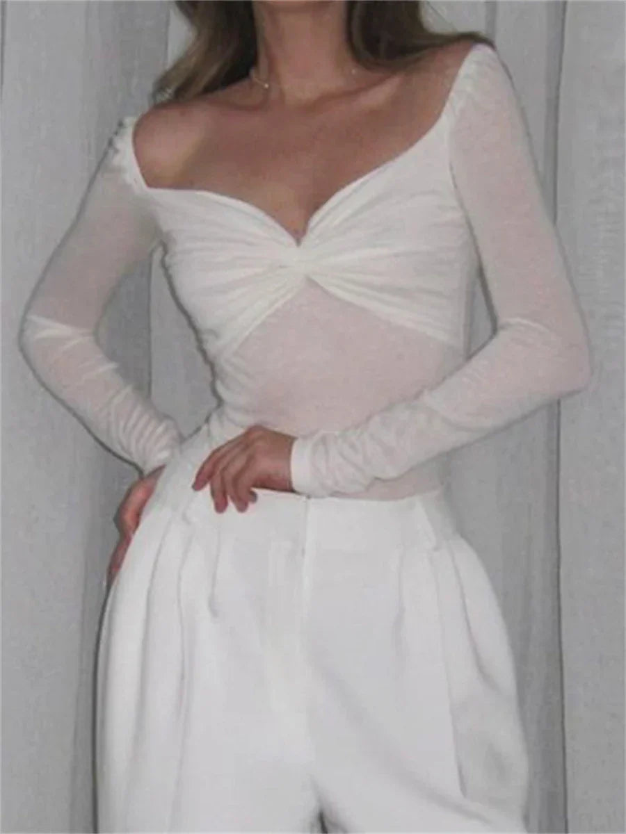 Μπλούζα Με Μακριά Μανίκια Και Λαιμόκοψη Σε Σχήμα Καρδιάς