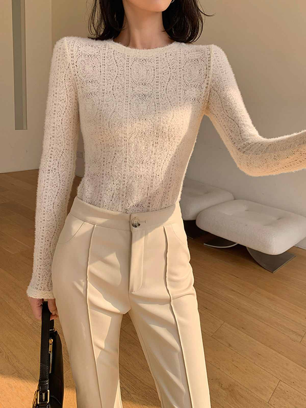 Διαφανές Πλεκτό Τοπ Με Μακριά Μανίκια Και Στρογγυλή Λαιμόκοψη