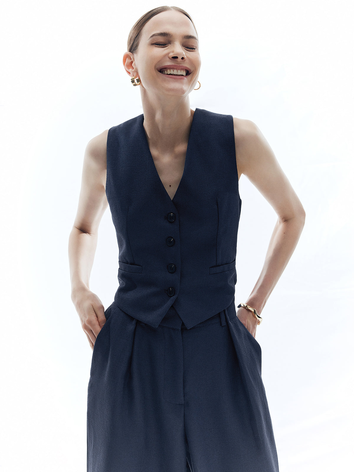 Γιλέκο Με Λεπτομέρεια Σταυρωτής Πλάτης Και Λεπτομέρεια Στο Πίσω Μέρος