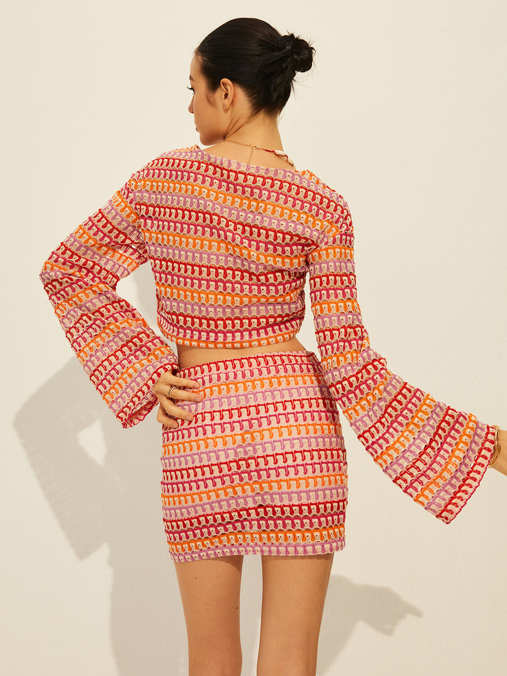 Σετ Φούστας Με Στρογγυλή Λαιμόκοψη Και Μακριά Μανίκια