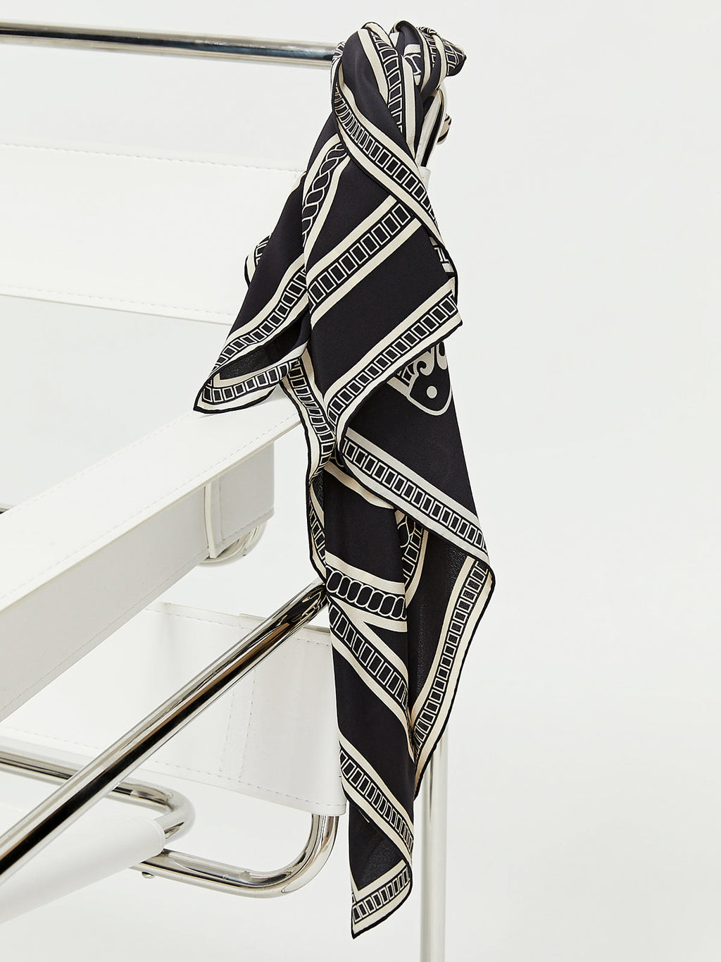 Κασκόλ Αλυσίδας Κομψότητας