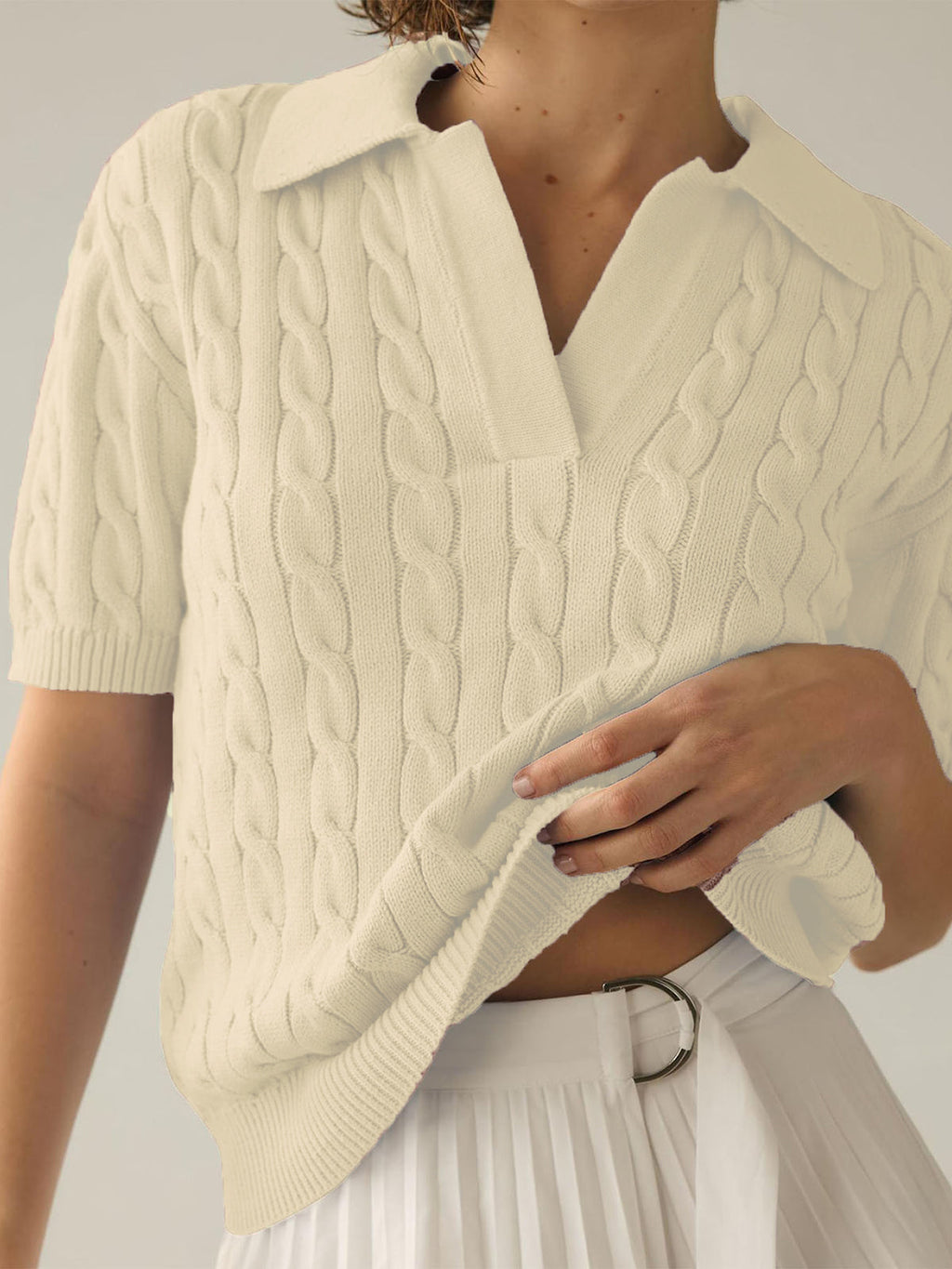 Πλεκτό Τοπ Με Κοντό Μανίκι Και V Λαιμόκοψη