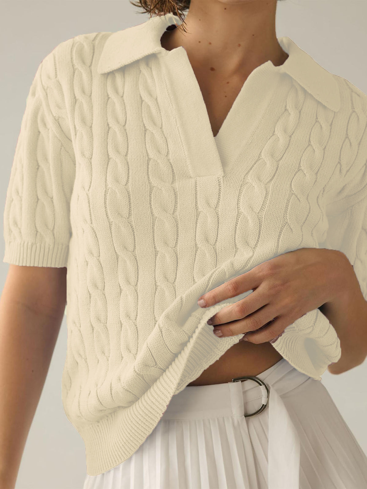 Πλεκτό Τοπ Με Κοντό Μανίκι Και V Λαιμόκοψη