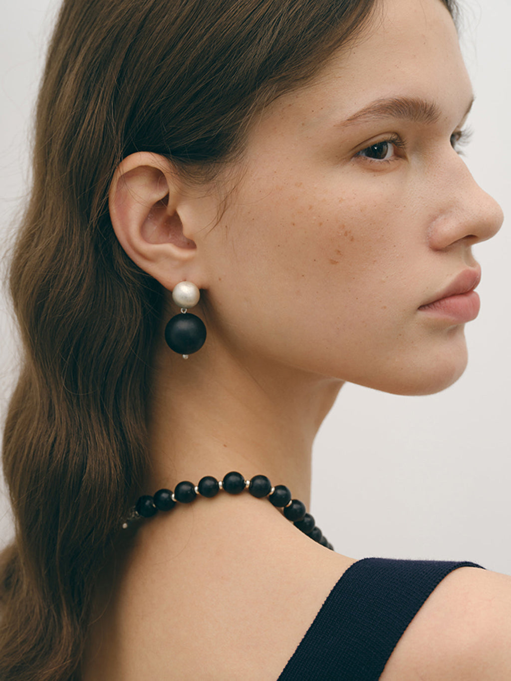 Σκουλαρίκια Από Σανταλόξυλο Σε Σχήμα Μπάλας Δύο Τόνων