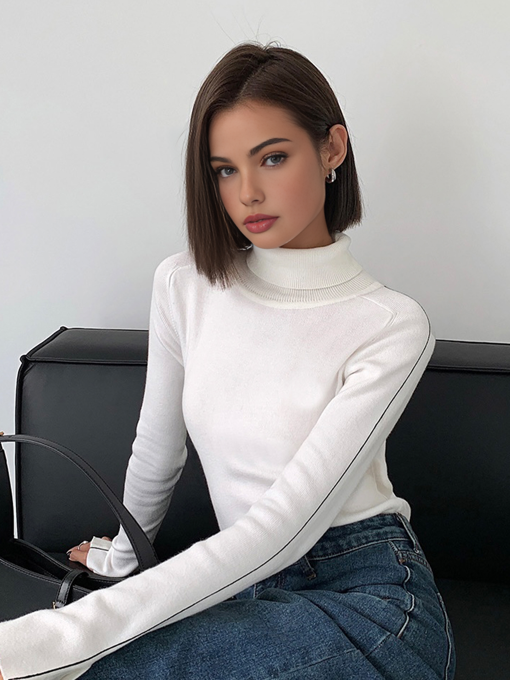 Πουλόβερ Με Ζιβάγκο Και Ρίγες Σε Αντίθεση