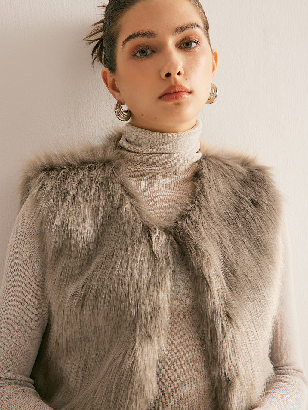 Γιλέκο Αναψυχής Από Ψεύτικη Γούνα