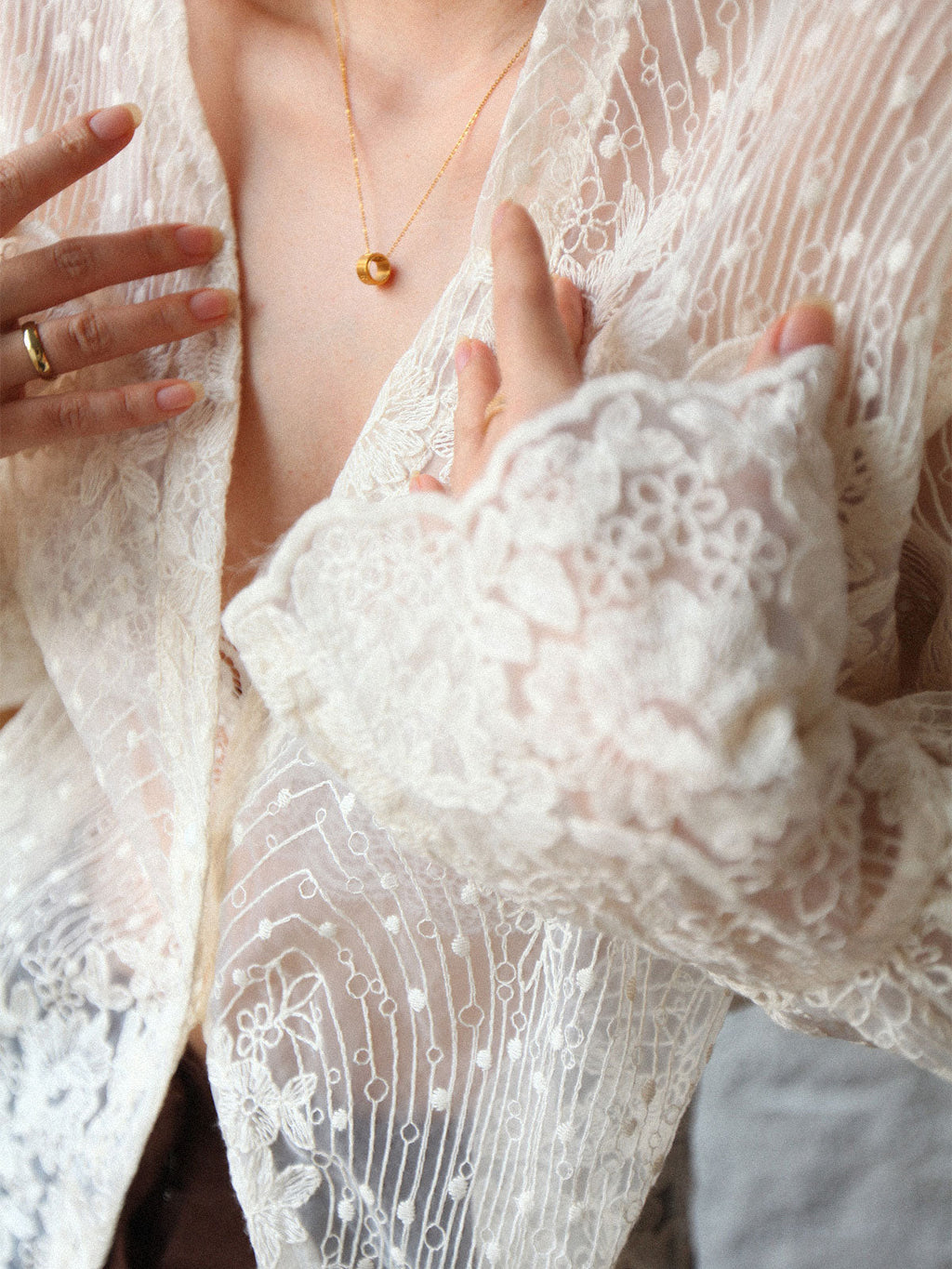 Πουκάμισο Με V-Λαιμόκοψη Και Κουμπιά, Φλοράλ Μοτίβο, Διαφανές