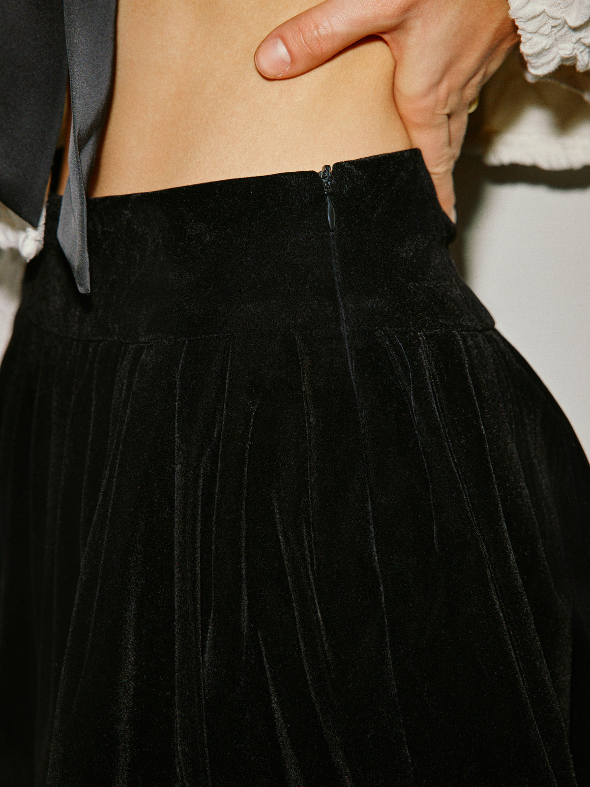 Άνετη Βελούδινη Φούστα