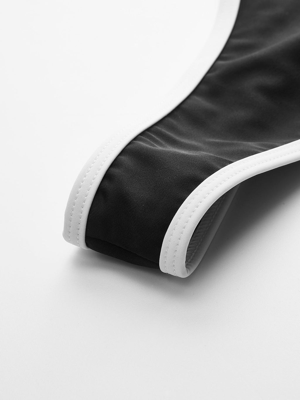 Σετ Μπικίνι Με Ντεκολτέ Και Ίσια Γραμμή