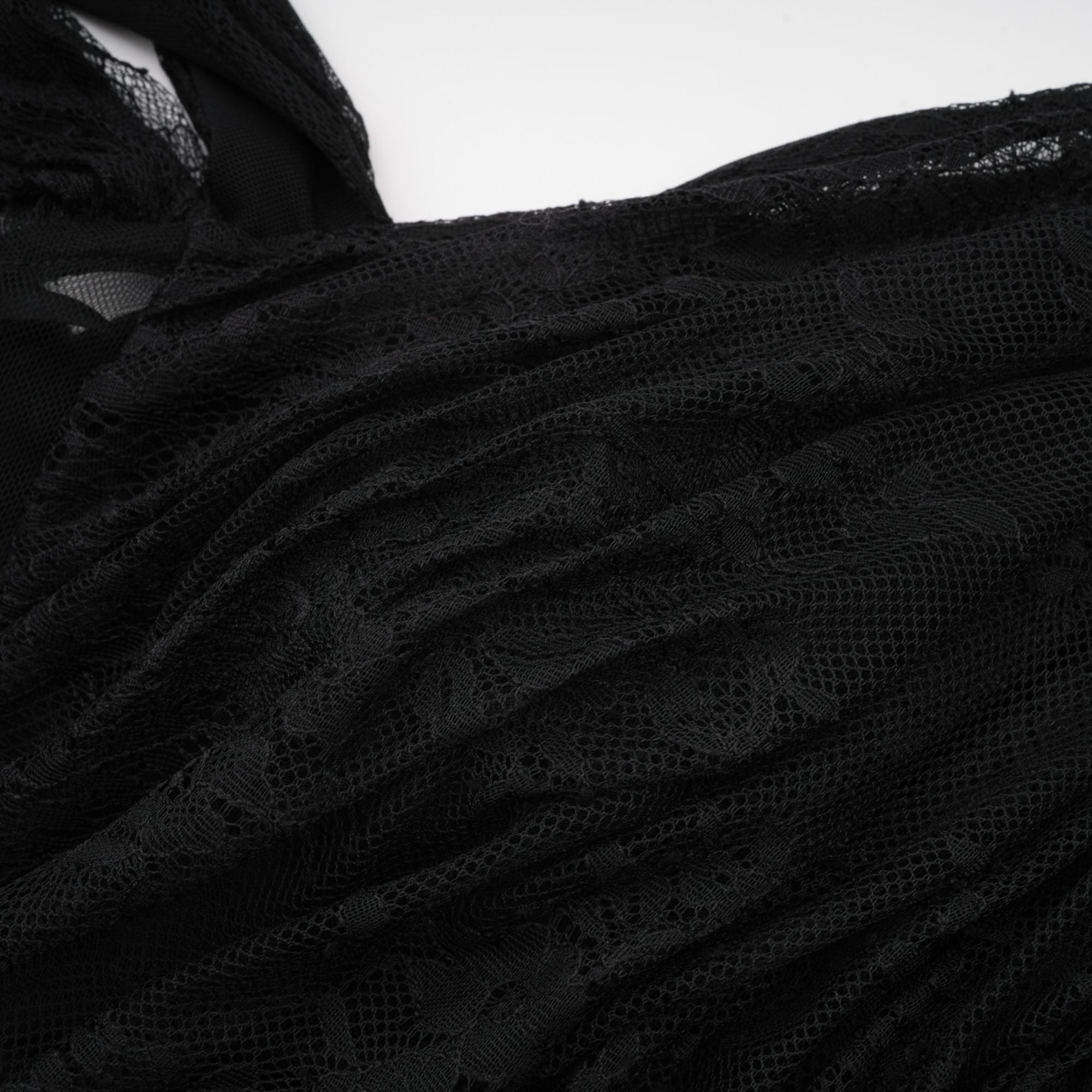 Μαύρο Φόρεμα Jeanne Με Έναν Ώμο Και Μάξι Λαιμόκοψη