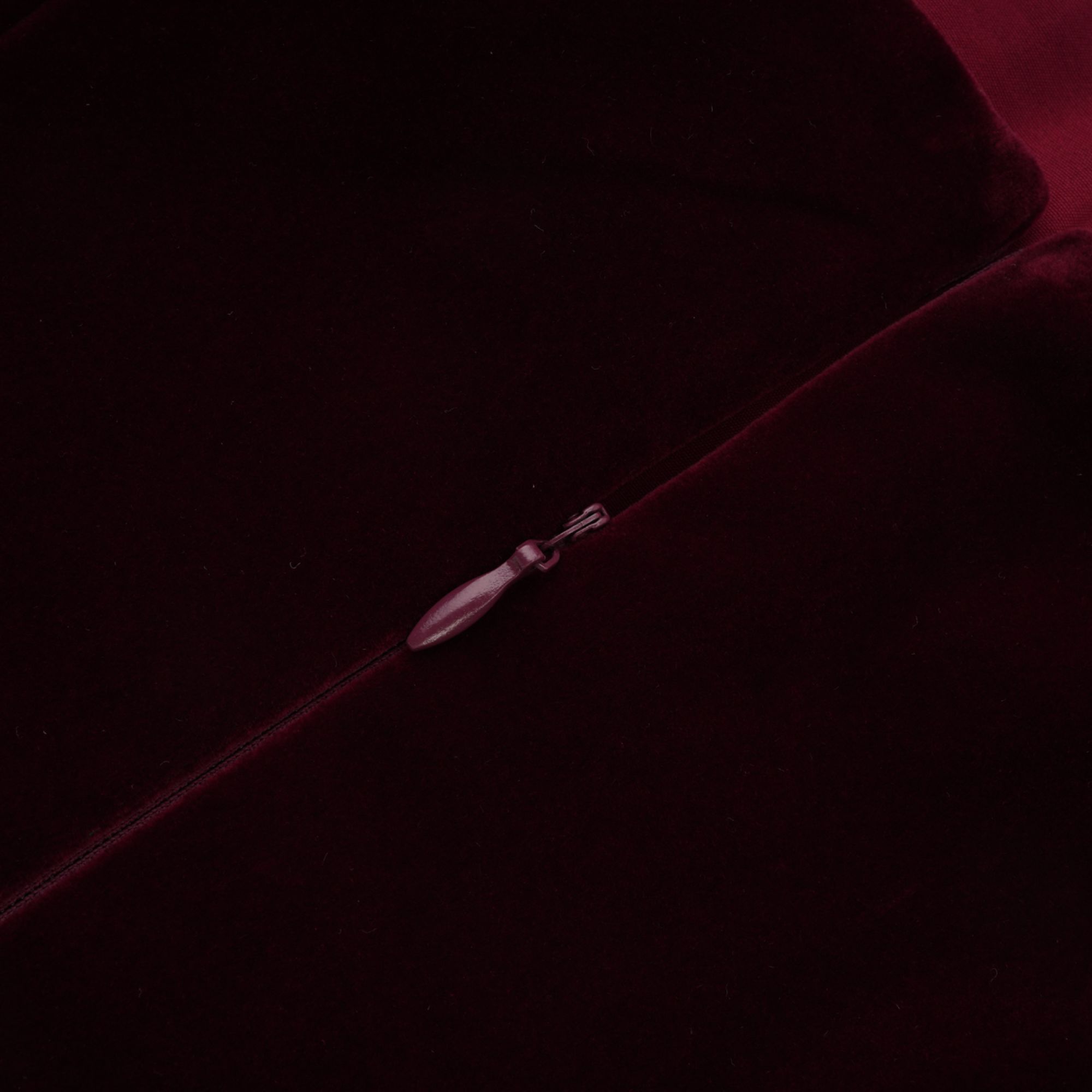 Μίνι Φόρεμα Με Απλικέ Λουλούδια Και Κόκκινο Azura