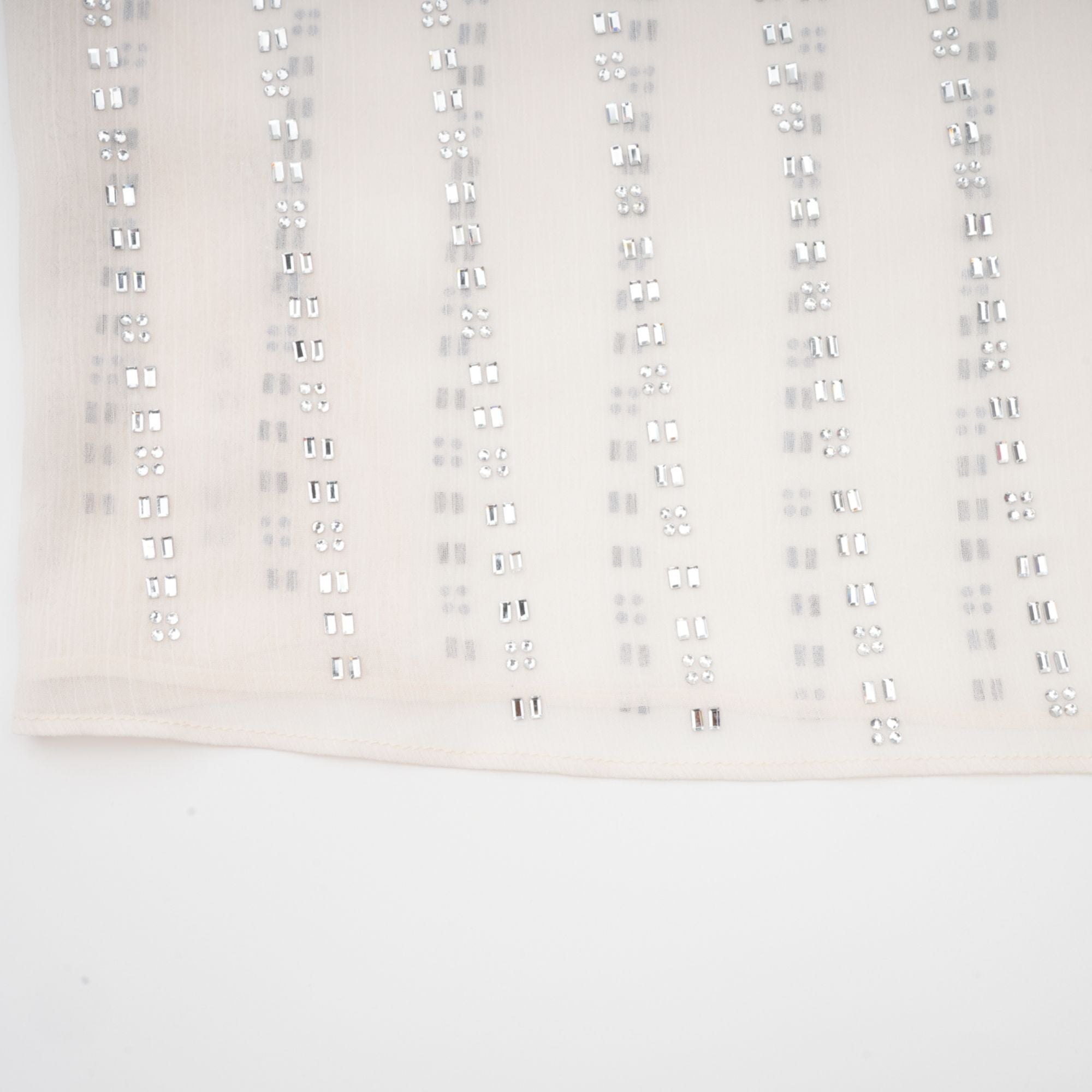 Λευκό Φόρεμα Adèle Με Πτυχώσεις Και Κρυστάλλους