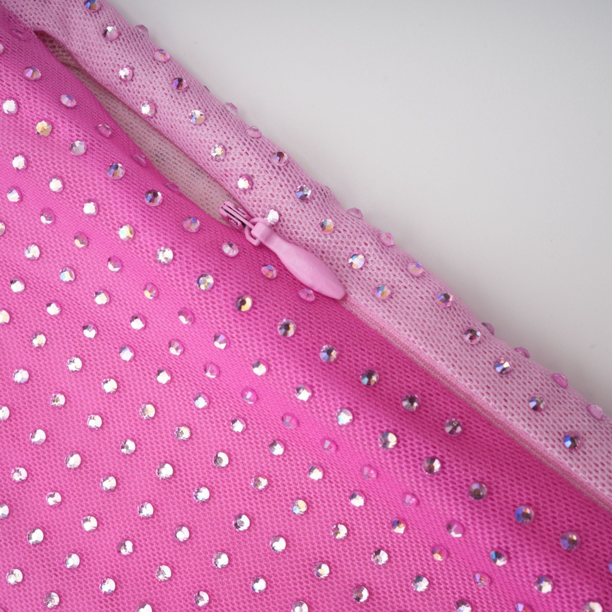 Μίνι Φόρεμα Με Κέντημα Και Έξω Τους Ώμους Από Την Andréa